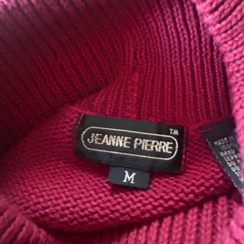 Sweater - Picture 2 of 7